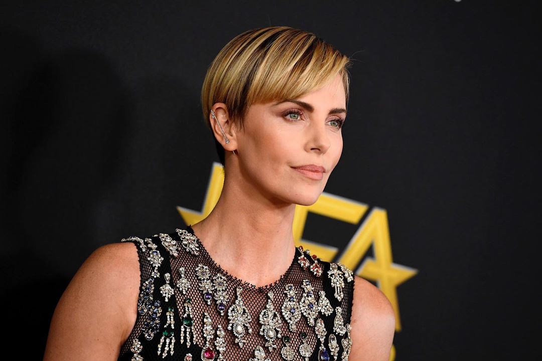 Николь Кидман, Шарлиз Терон, Рене Зеллвегер и другие – лучшие образы The Hollywood Film Awards 2019