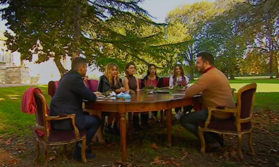 Французькі пристрасті: Холостяк зірвав маски з учасниць шоу