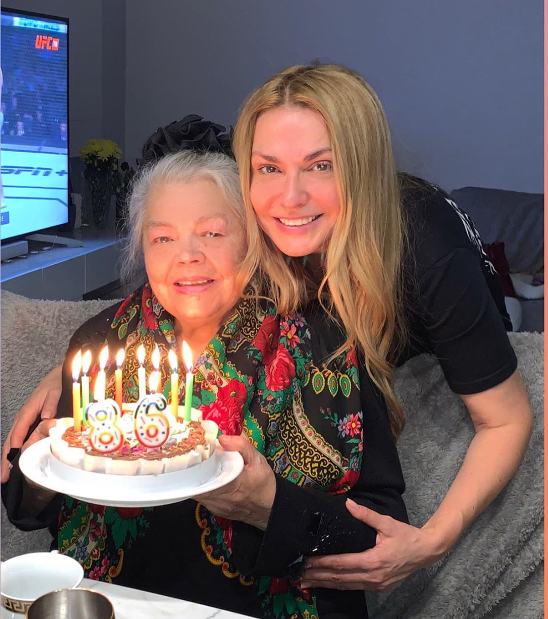 "Ось у кого ви така красуня": Ольга Сумська показала свою маму