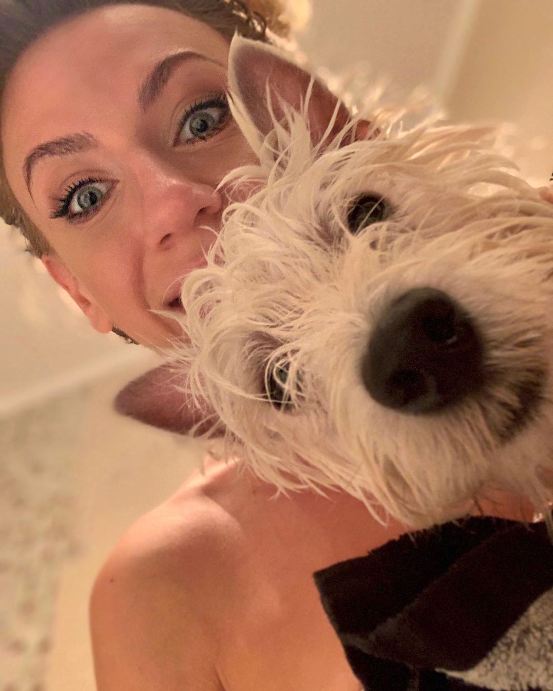 "Вы так похожи": Леся Никитюк устроила банный день с любимым Рафиком