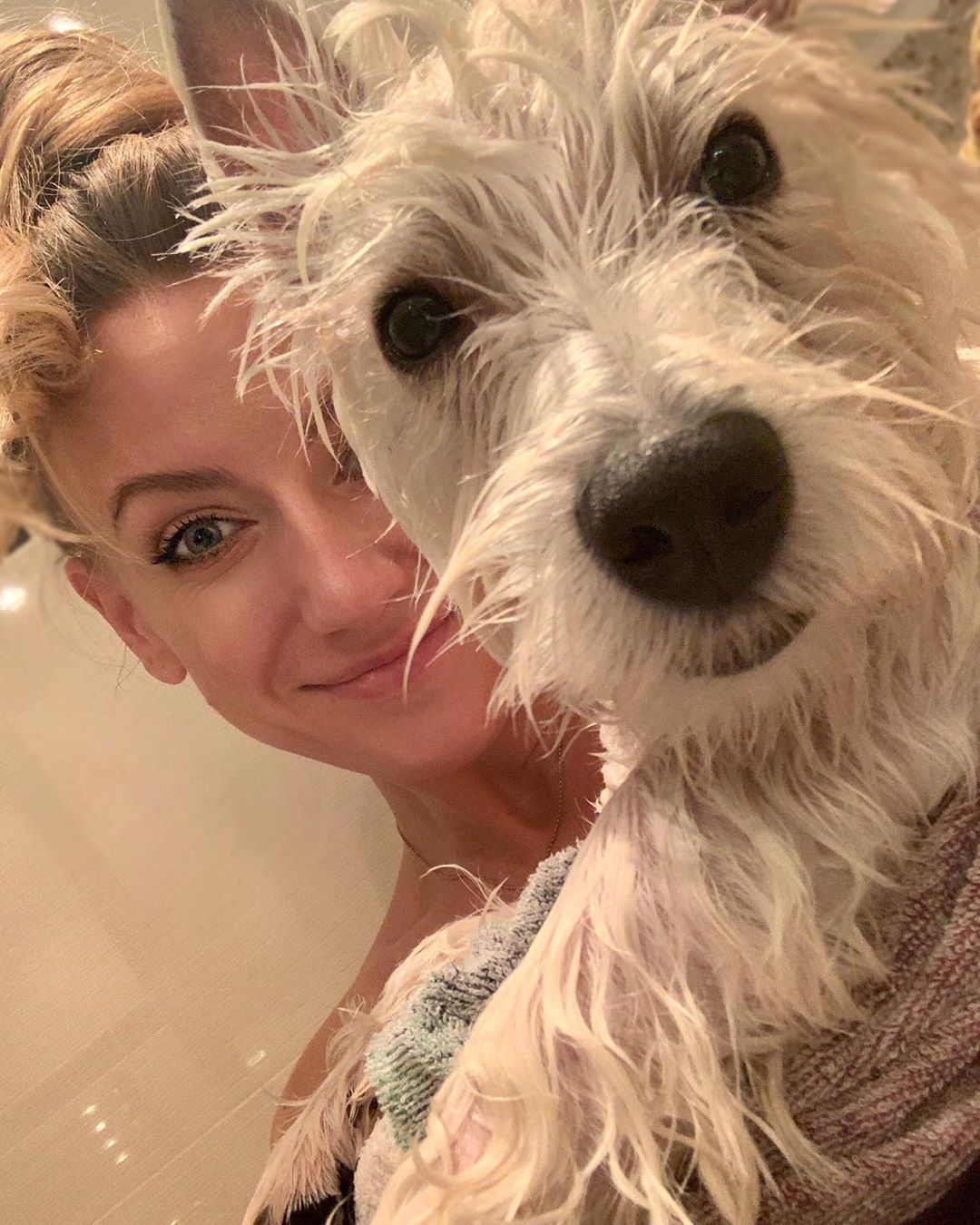 "Вы так похожи": Леся Никитюк устроила банный день с любимым Рафиком