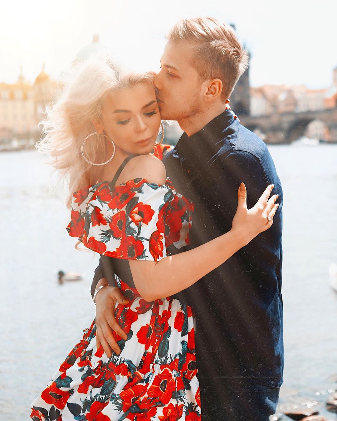 &quot;Как Барби и Кен&quot;: Алина Гросу очаровала фанов романтической фотосессией с мужем