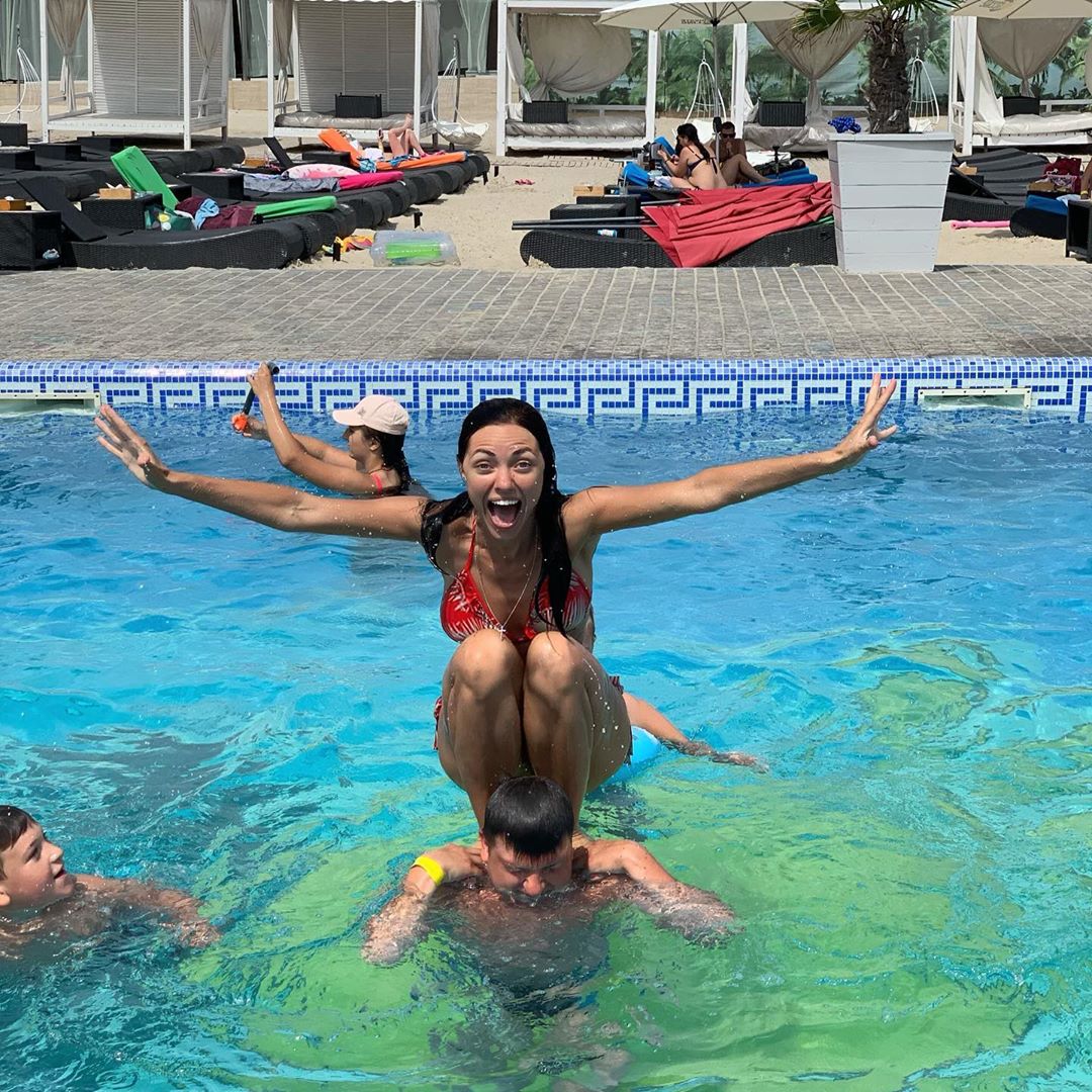 Какая красотка! Звезда НеАнгелов показала свой жаркий отдых в Одессе