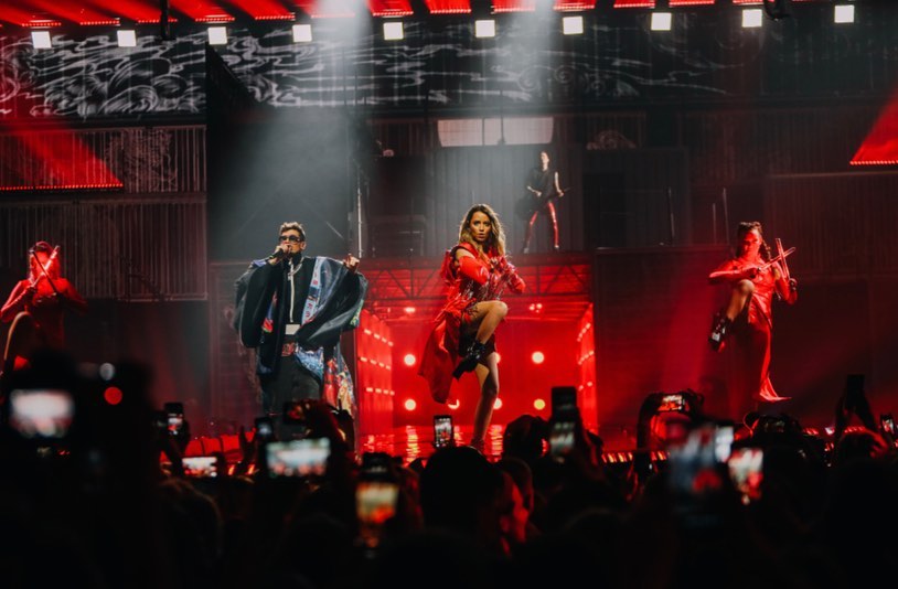 Каменских, Потап и Кароль повеселились на феерическом концерте "Время и Стекло"