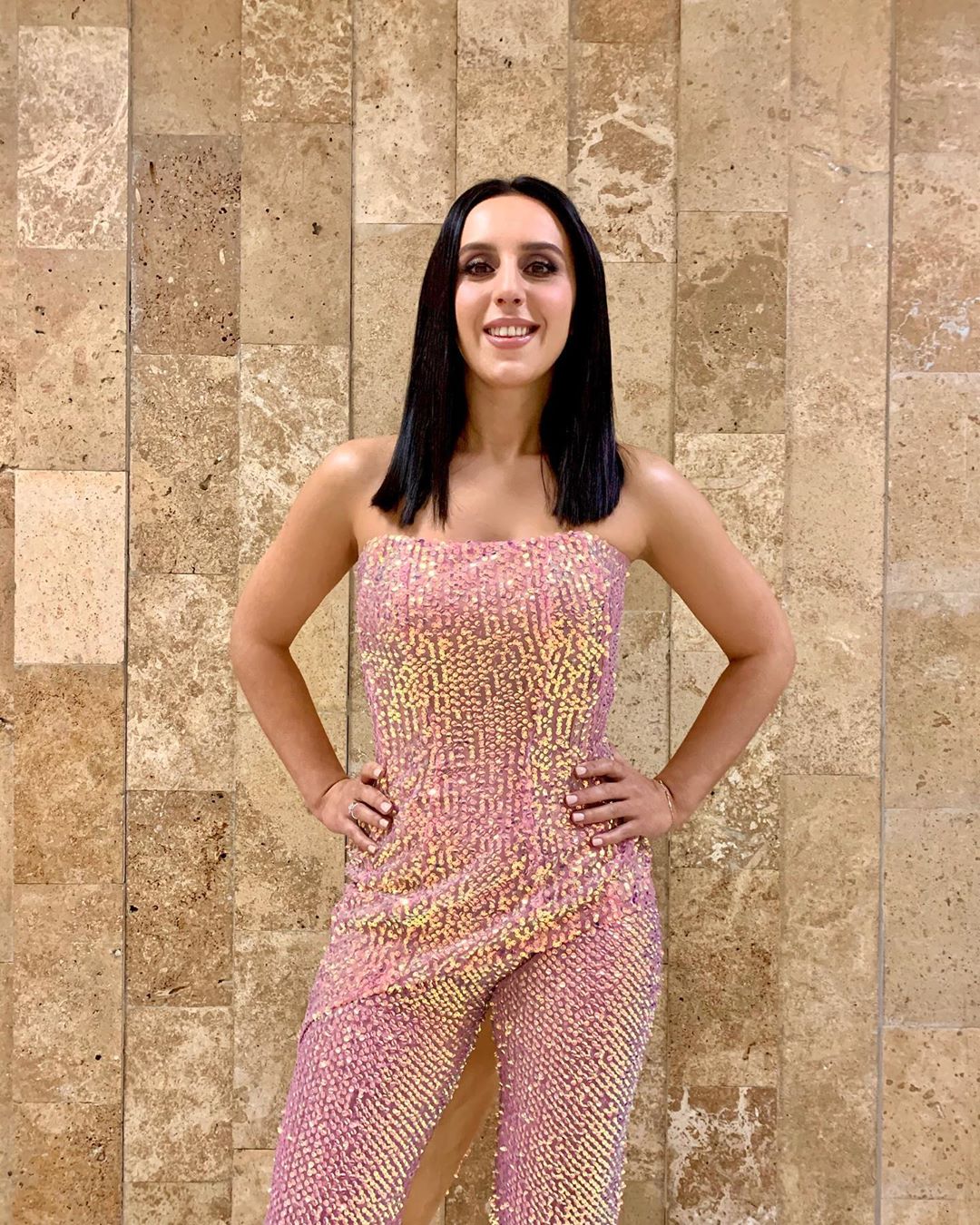 "Роскошная и стильная": Джамала в блестящем наряде заворожила красотой