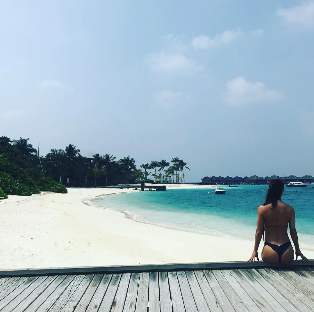 Победительница Танцев со звездами восхитила горячими фото с отдыха на Мальдивах