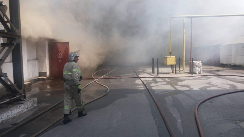 У Вінницькій області горить зерносховище