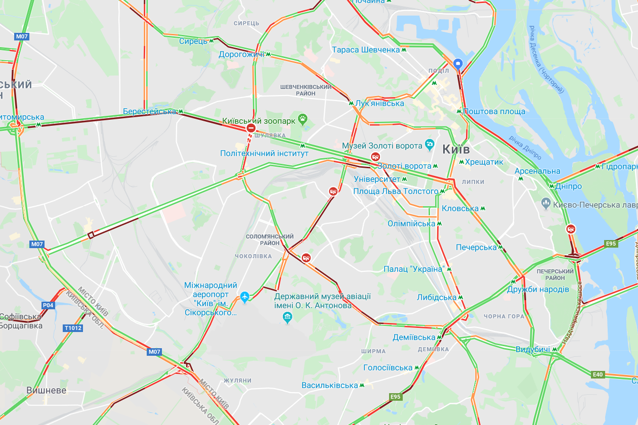 Киев сковали многочисленные пробки: карта