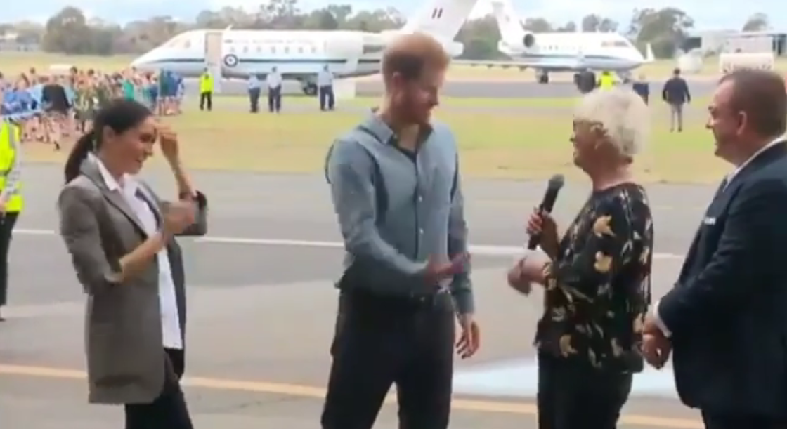 Курьезный случай: принц Гарри рассмешил странной выходкой