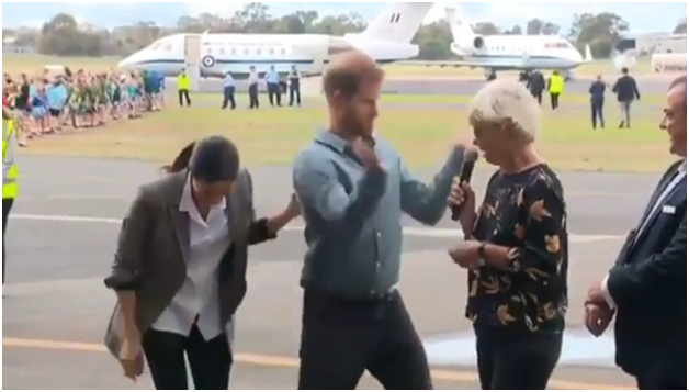 Курьезный случай: принц Гарри рассмешил странной выходкой