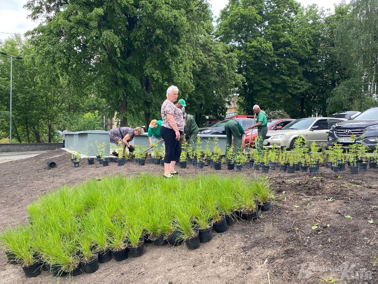 Новые краски и арт-объекты: появились фото Пейзажной аллеи в Киеве после реконструкции