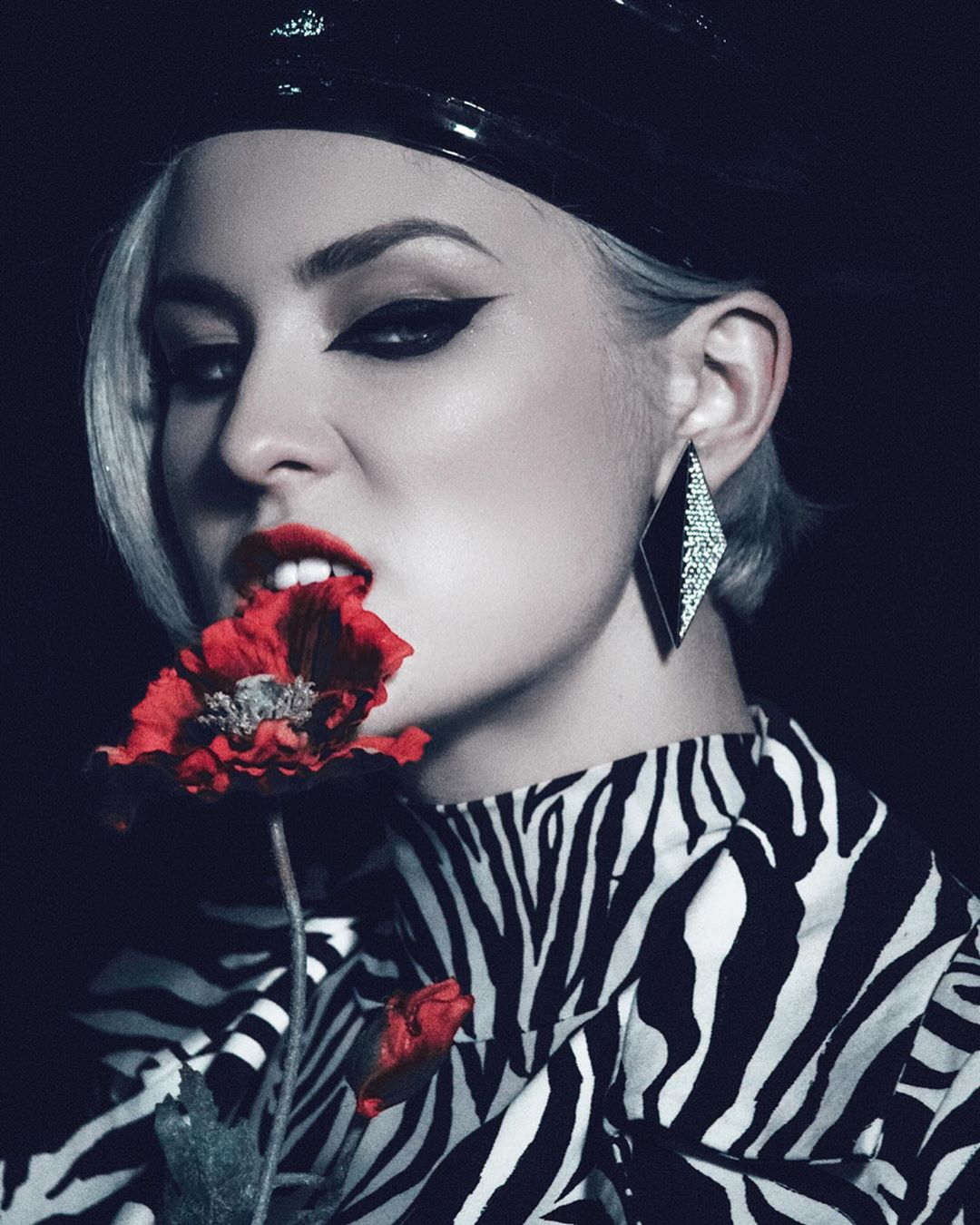 Ще не награлися: MARUV різко висловилася про материнство