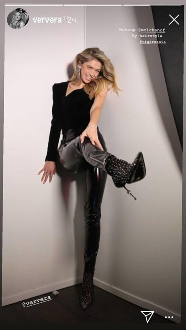 Соблазнительная Вера Брежнева похвасталась фотосессией в дерзком образе