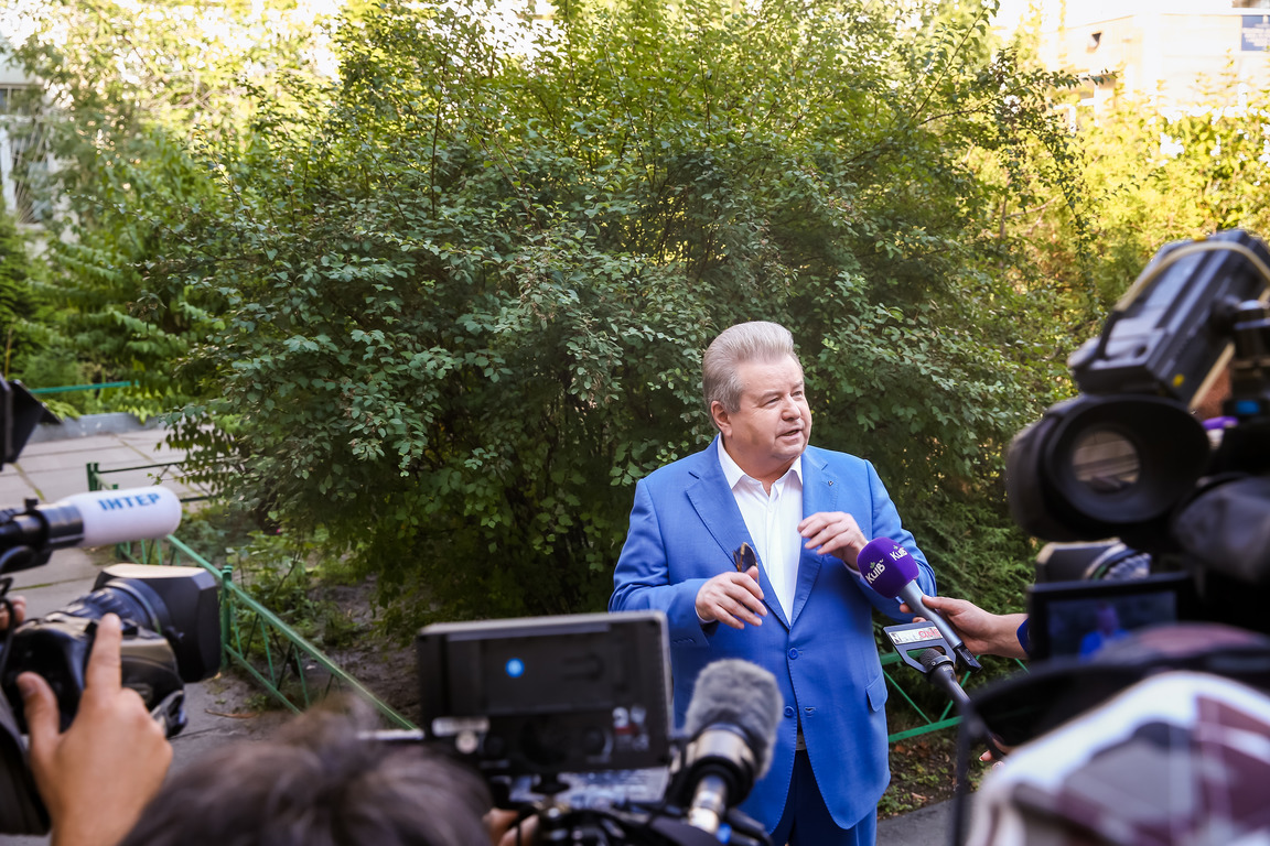 Поплавський проголосував на виборах в Раду