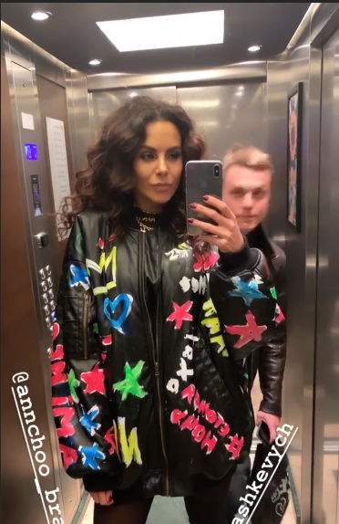 Загадочная Настя Каменских появилась в компании незнакомца