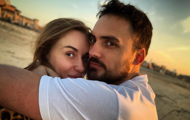 Слава из НеАнгелов развелась с мужем: почему брак распался