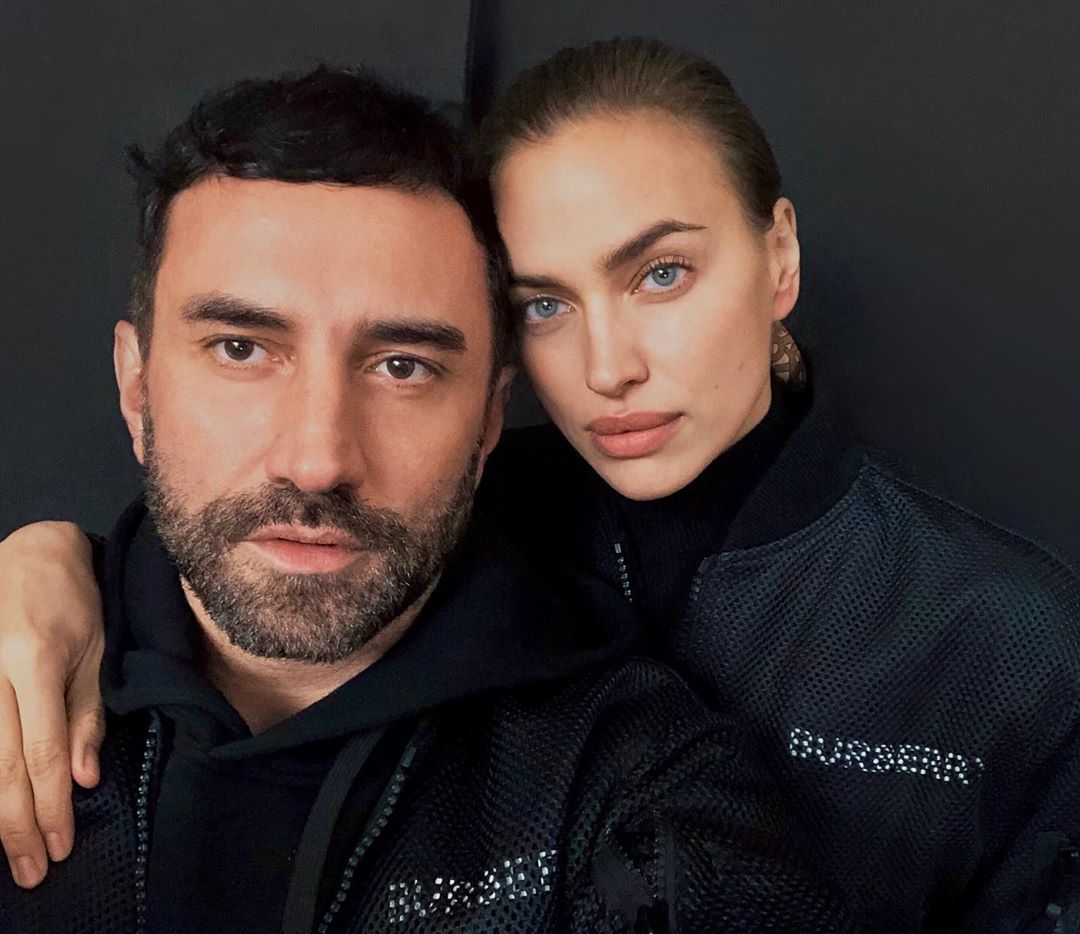 Стильная и стройная: Ирина Шейк блистает в Лондоне на показе Burberry