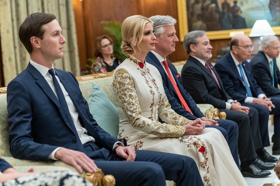 Иванка Трамп ослепила роскошным образом в белом платье, оставив позади мачеху