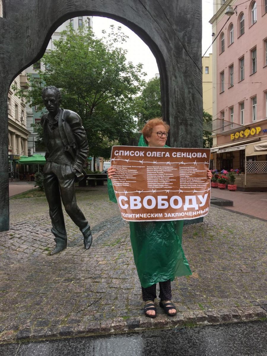 На вас злость срывают: в Москве задержали известную активистку, защитницу Сенцова