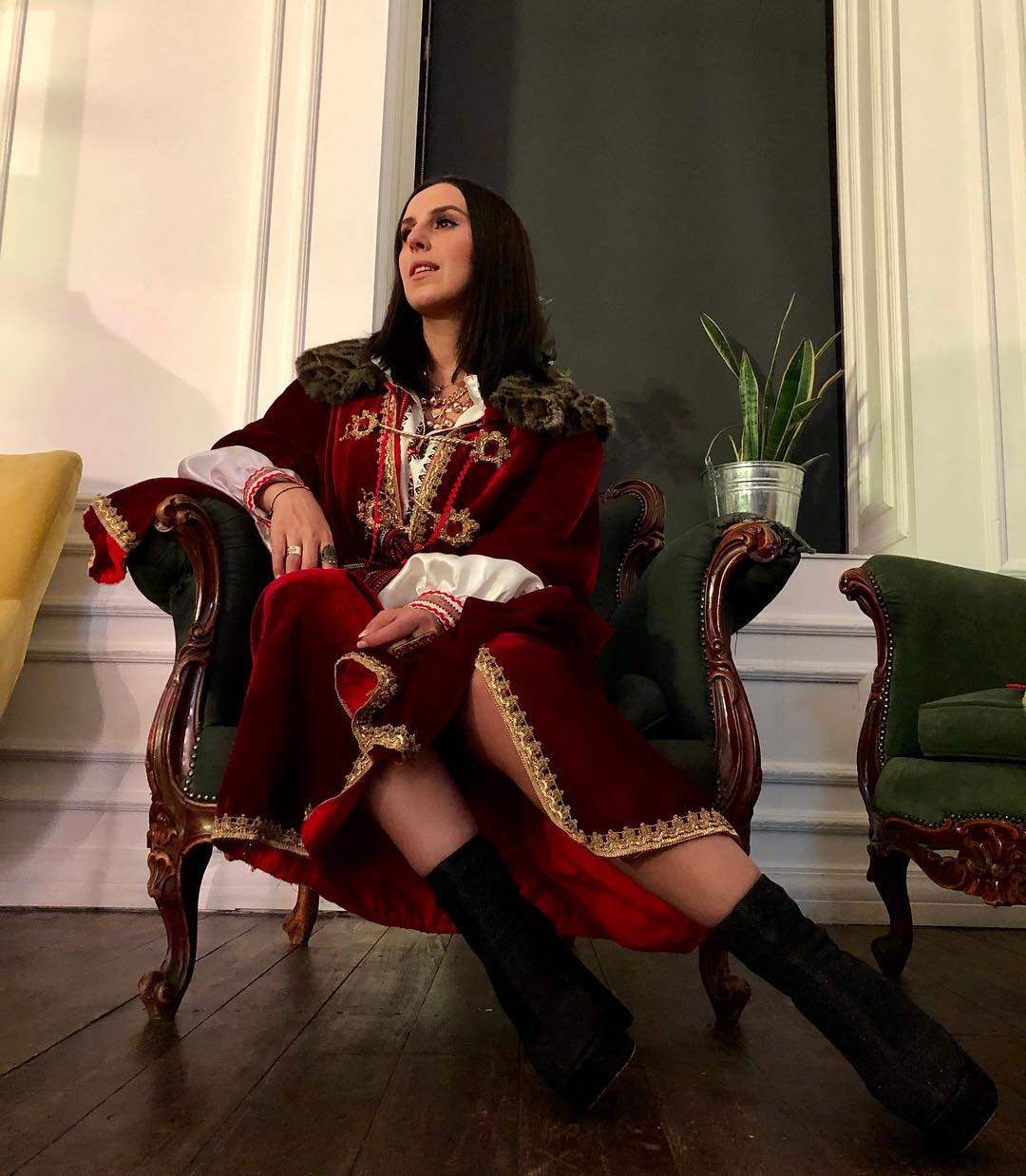 Нарядная Джамала