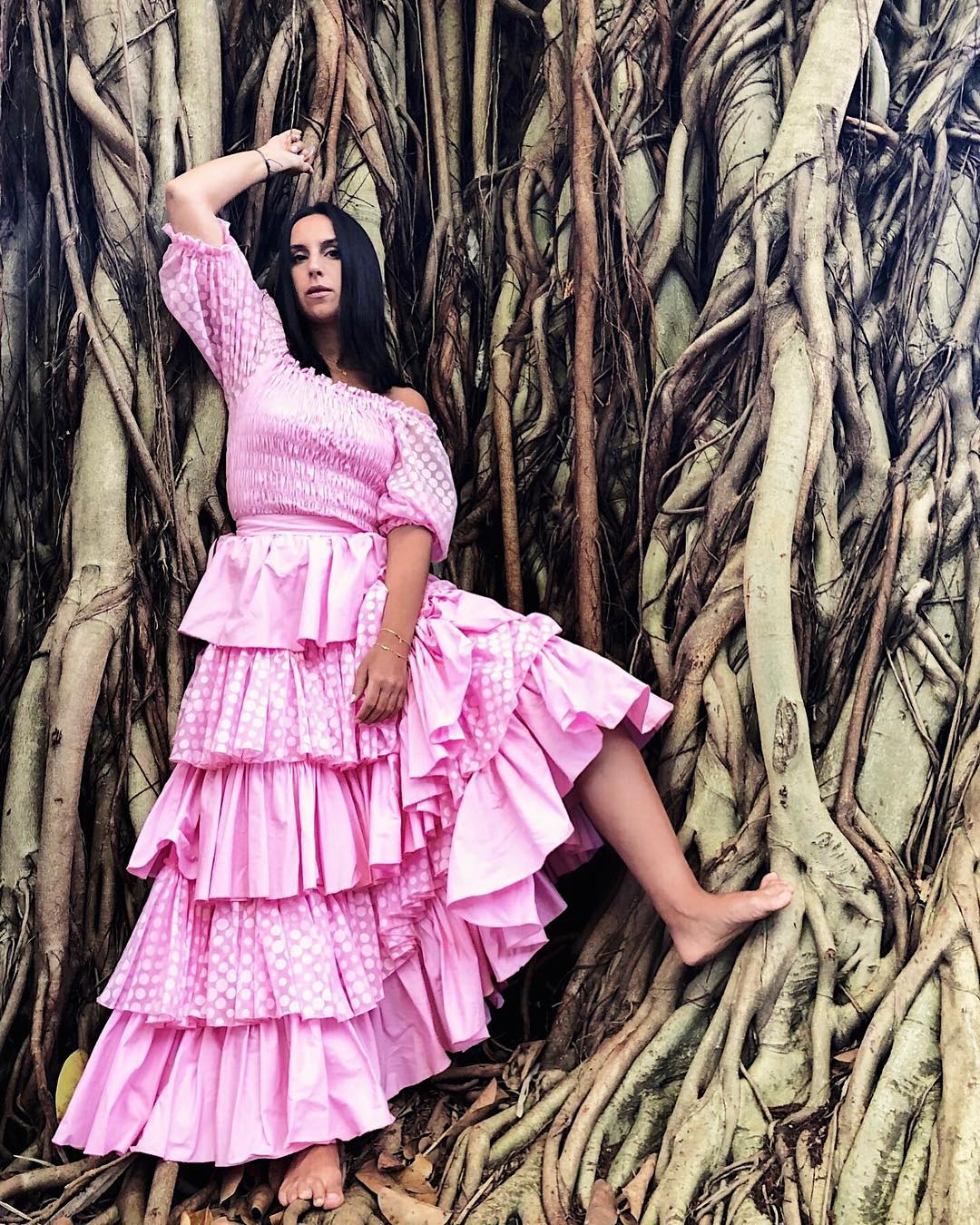 Джамала в розовом платье 