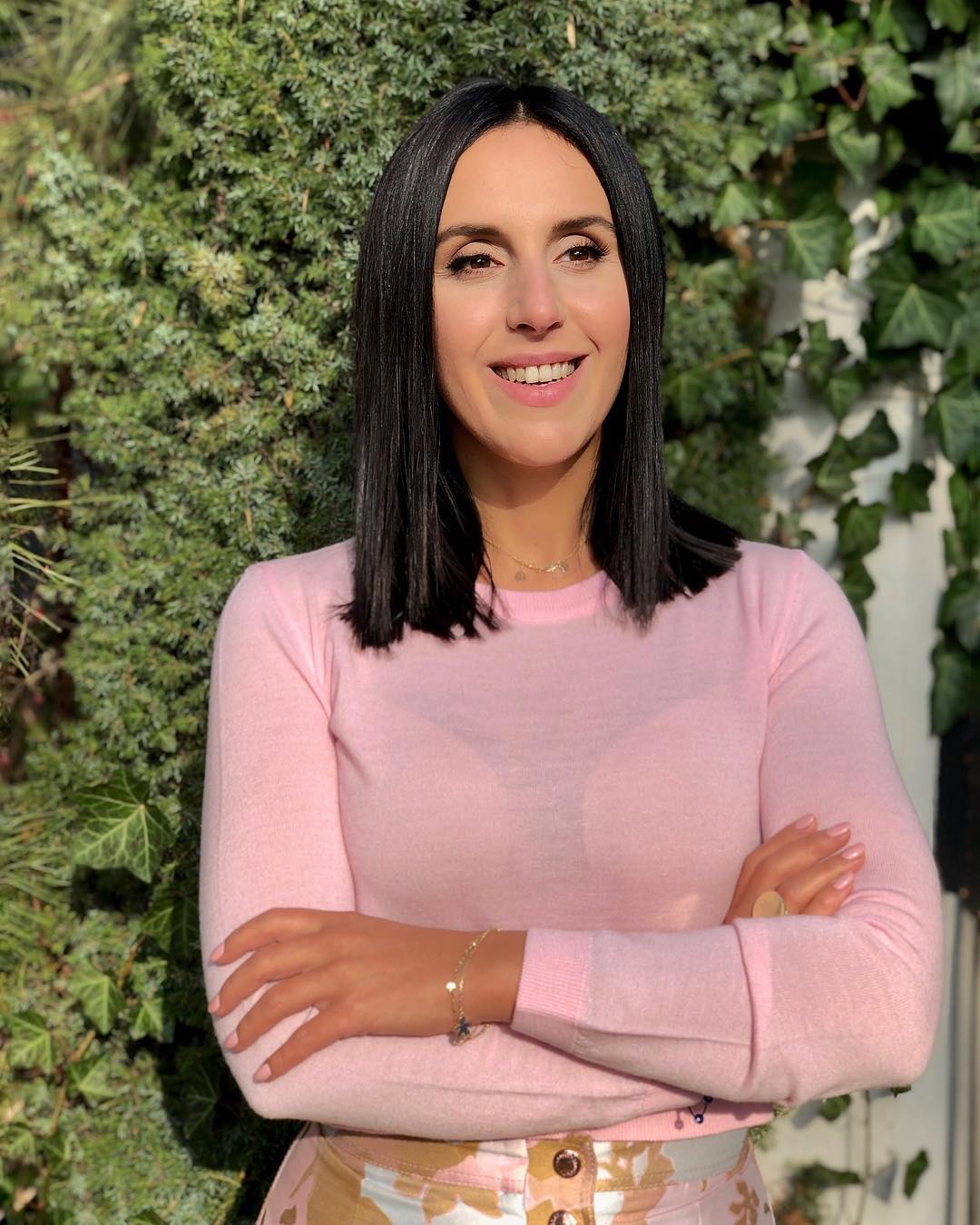 "Дождемся солнца": Джамала очаровала сеть сочными весенними фото