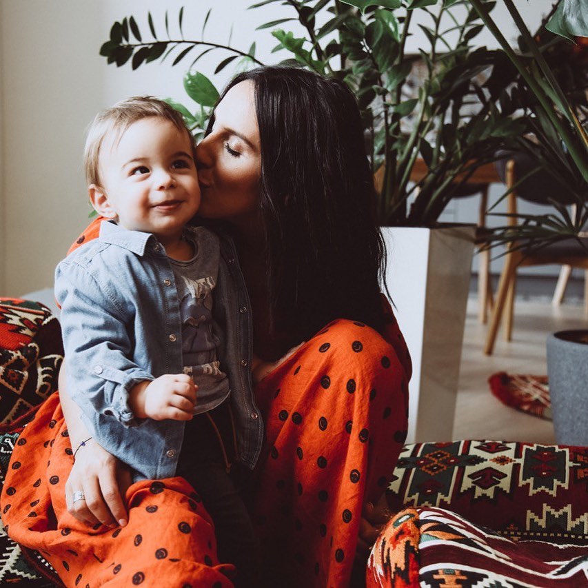 "Навязывание правил - не для меня": Джамала рассказала о воспитании сына