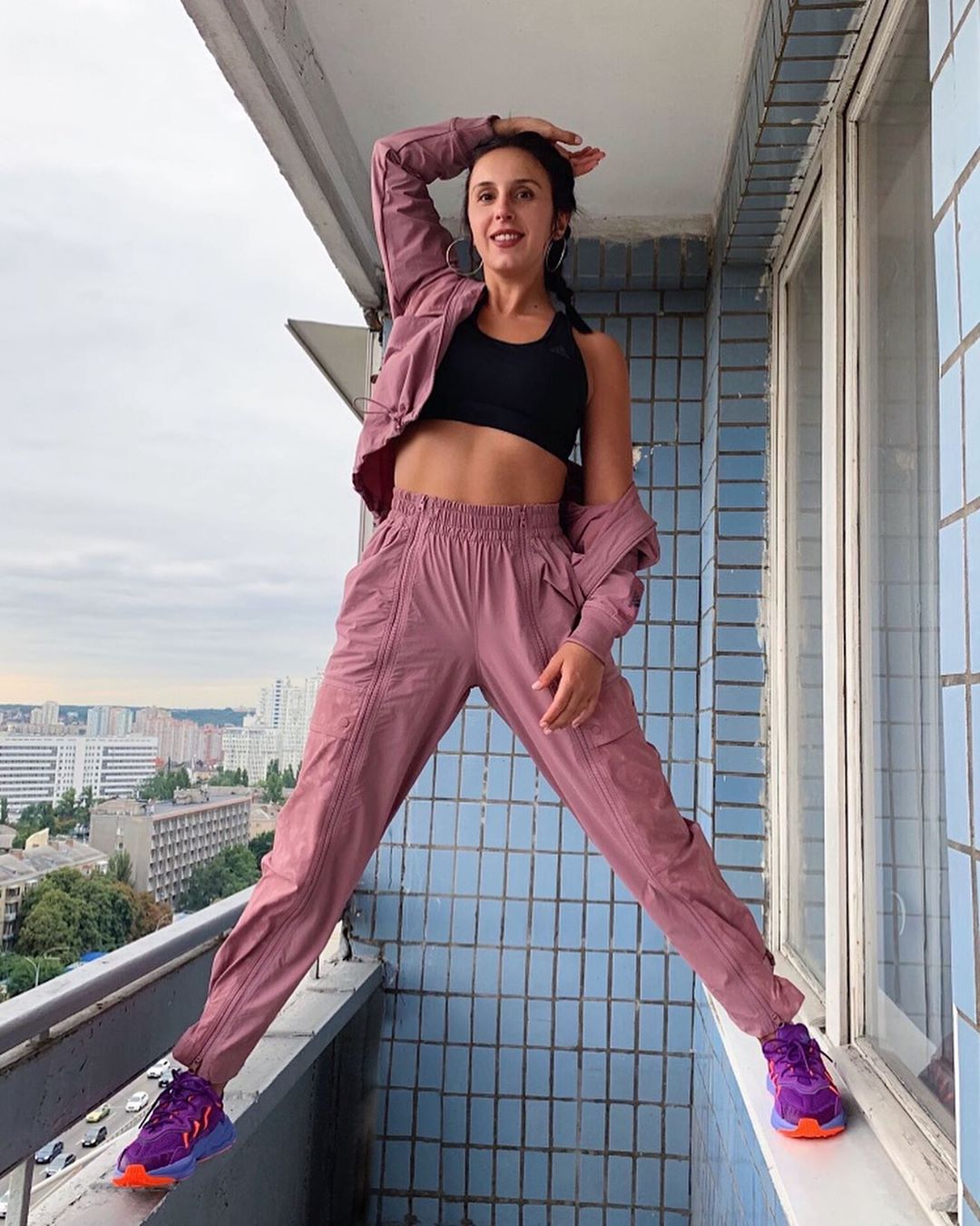 &quot;Сємки є?&quot; Джамала викликала суперечки в мережі перевтіленням в &quot;дівчину з району&quot;