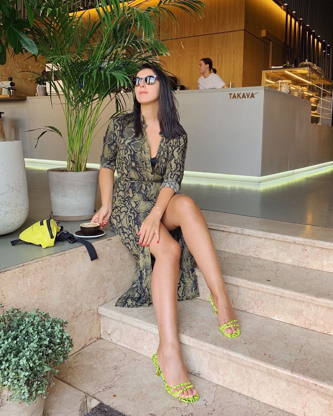 "Карколомні ноги": Джамала підкорила "хижим" образом в сукні з розрізом