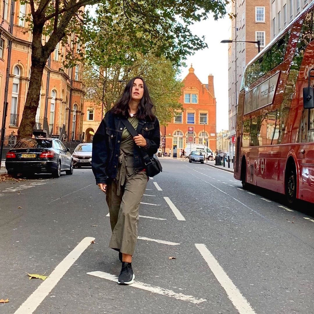 Джамала покорила стильным streetstyle образом на прогулке по Лондону
