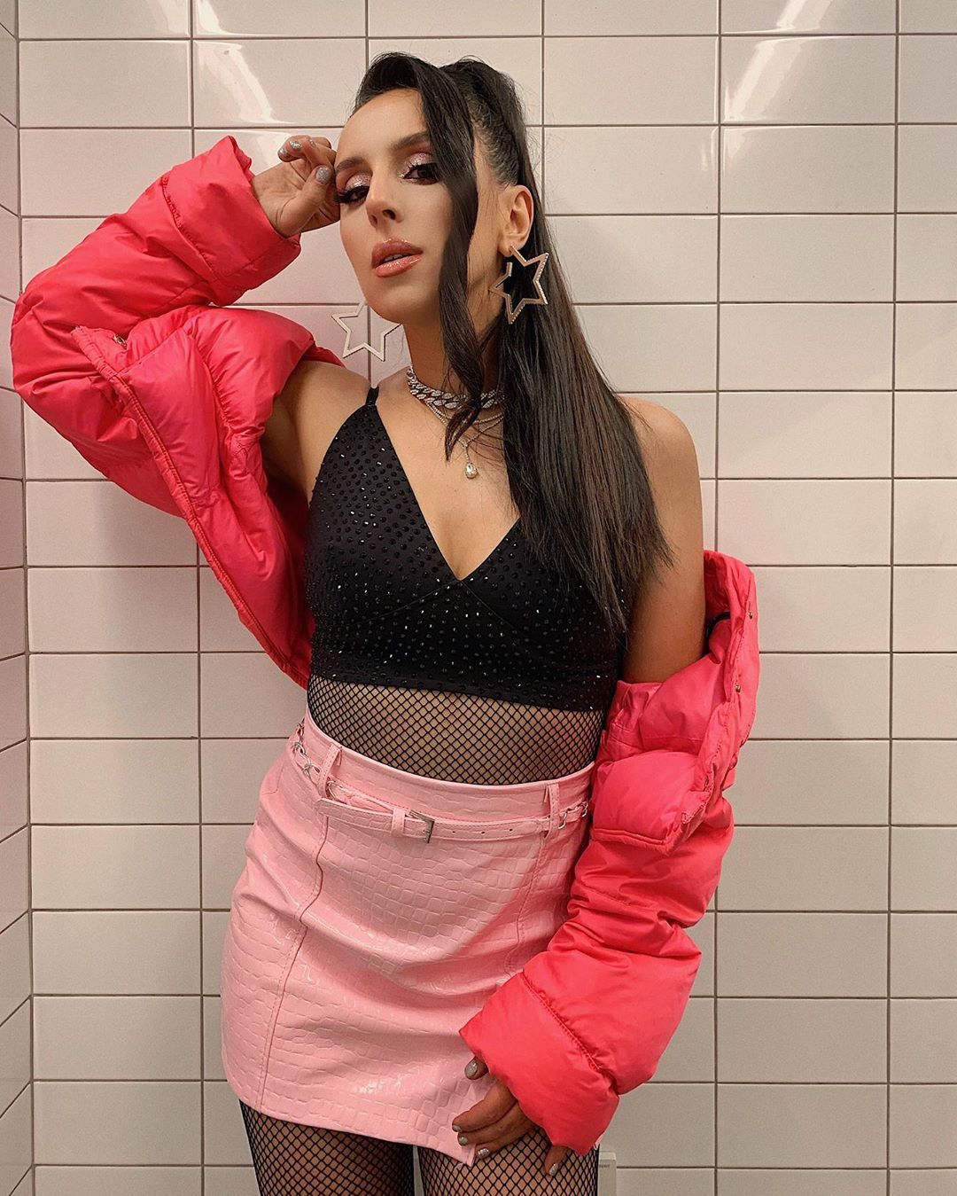 Дівчинка з 90-х: Каменських, Дорофєєва та Полякова показують найтрендовішу зачіску літа 2020