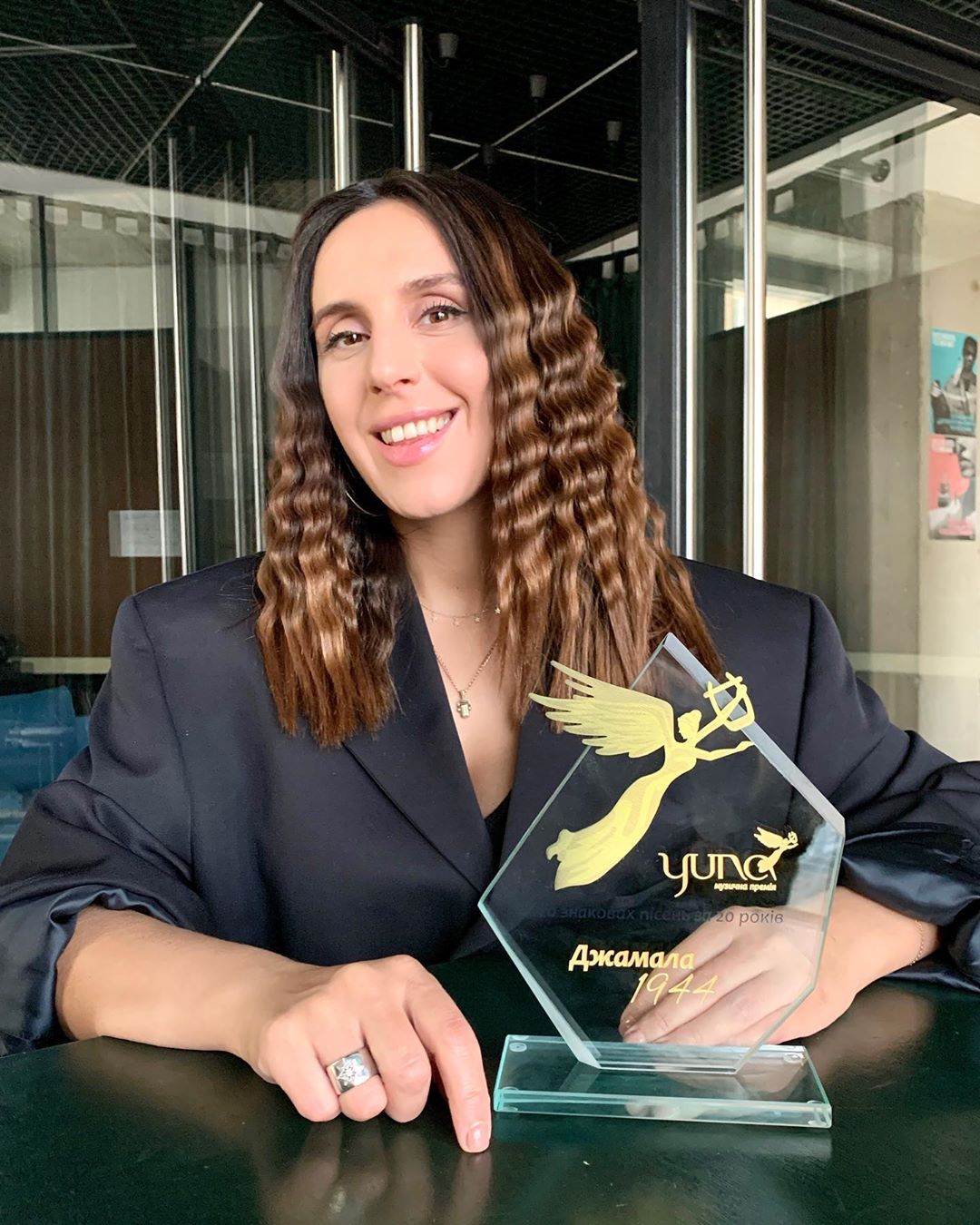 Залишитися в історії: кучерява Джамала похвалилася новою нагородою