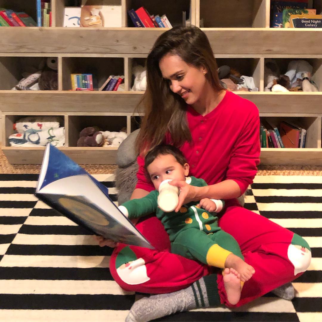 Как звезды готовятся к Рождеству: праздничная фотоподборка