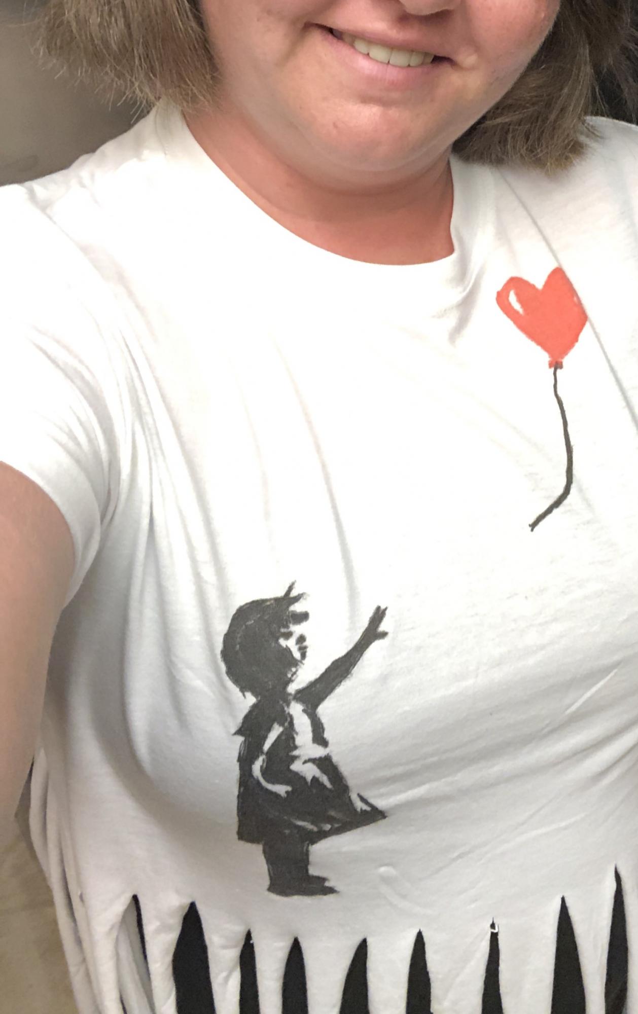 Хэллоуин от Бэнкси: трюк с картиной вдохновил на создание &quot;саморазрушаюшихся&quot; костюмов