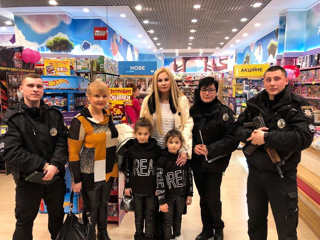 Камалію обікрали в торговому центрі Києва: що відомо