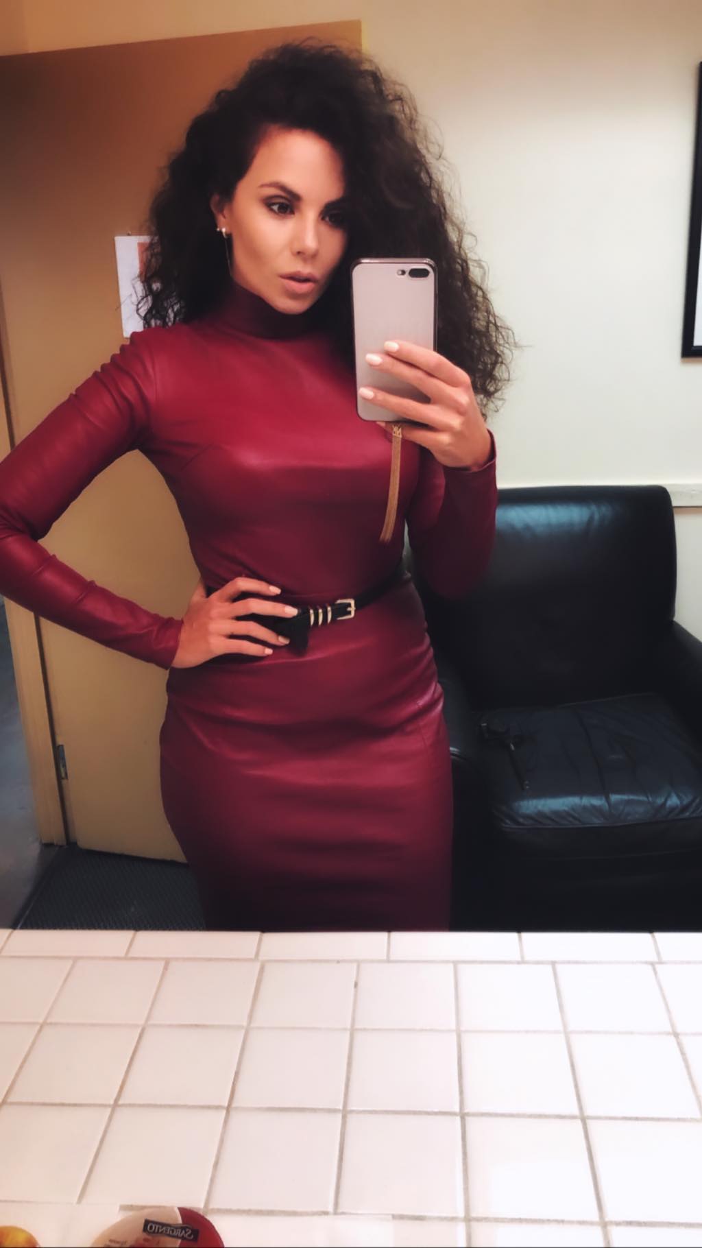 "Пошла жара": Настя Каменских "засветилась" с продюсером из Лос-Анджелеса