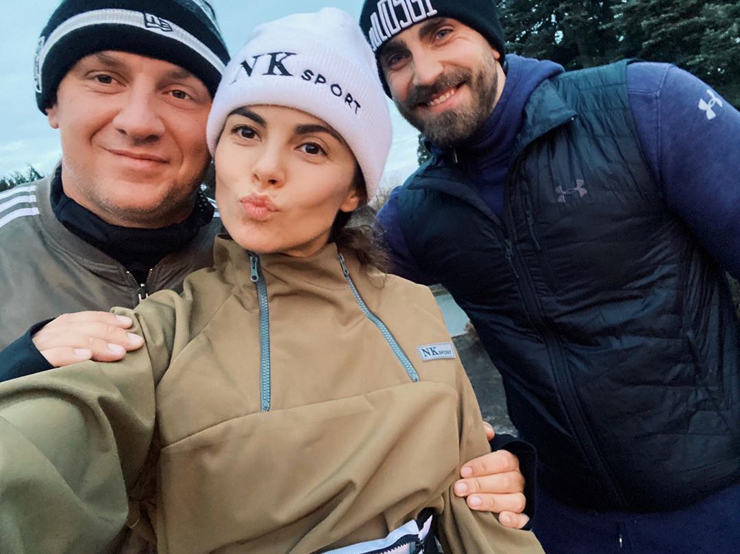 Топ-3 упражнения для домашней тренировки от Насти Каменских