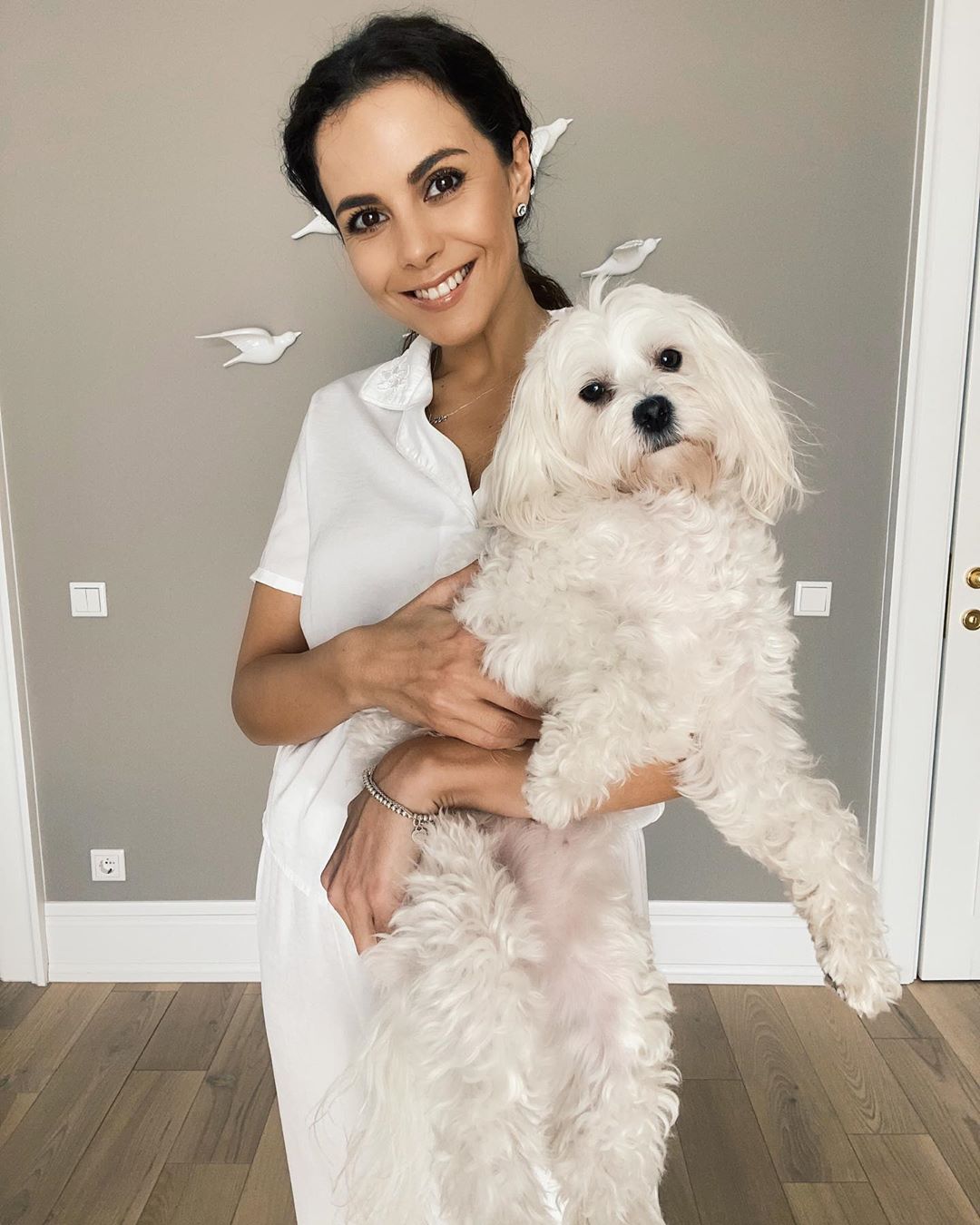 В піжамі і макіяжі: Каменських умилила затишним фото з улюбленицею Мімі