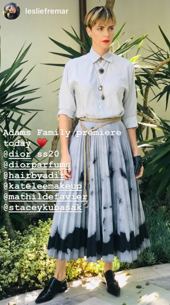 Зухвала і стильна: вічно молода Шарліз Терон блищить на червоній доріжці в Лос-Анджелесі