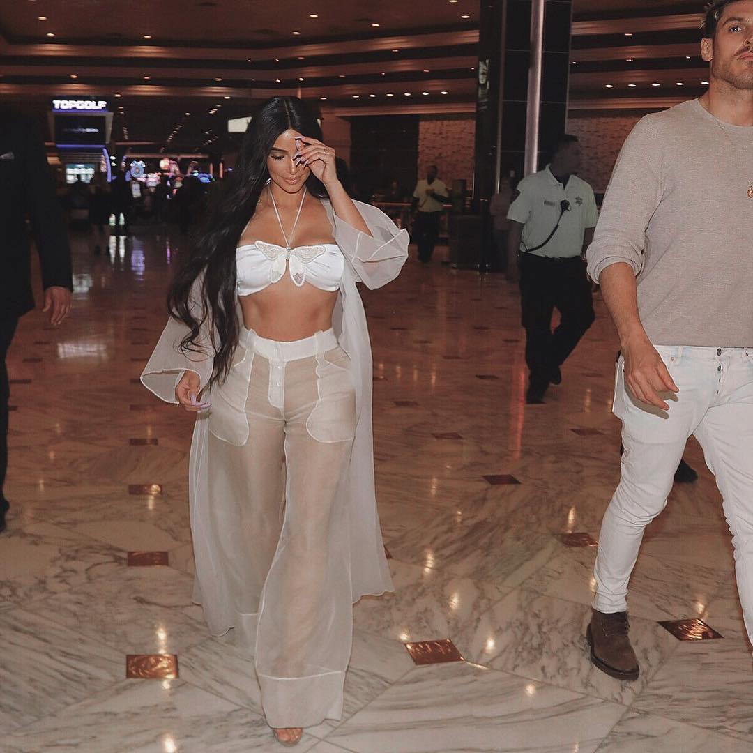 &quot;Навіщо вона це одягла&quot;: топ-5 найбільш дивних образів Кім Кардашян