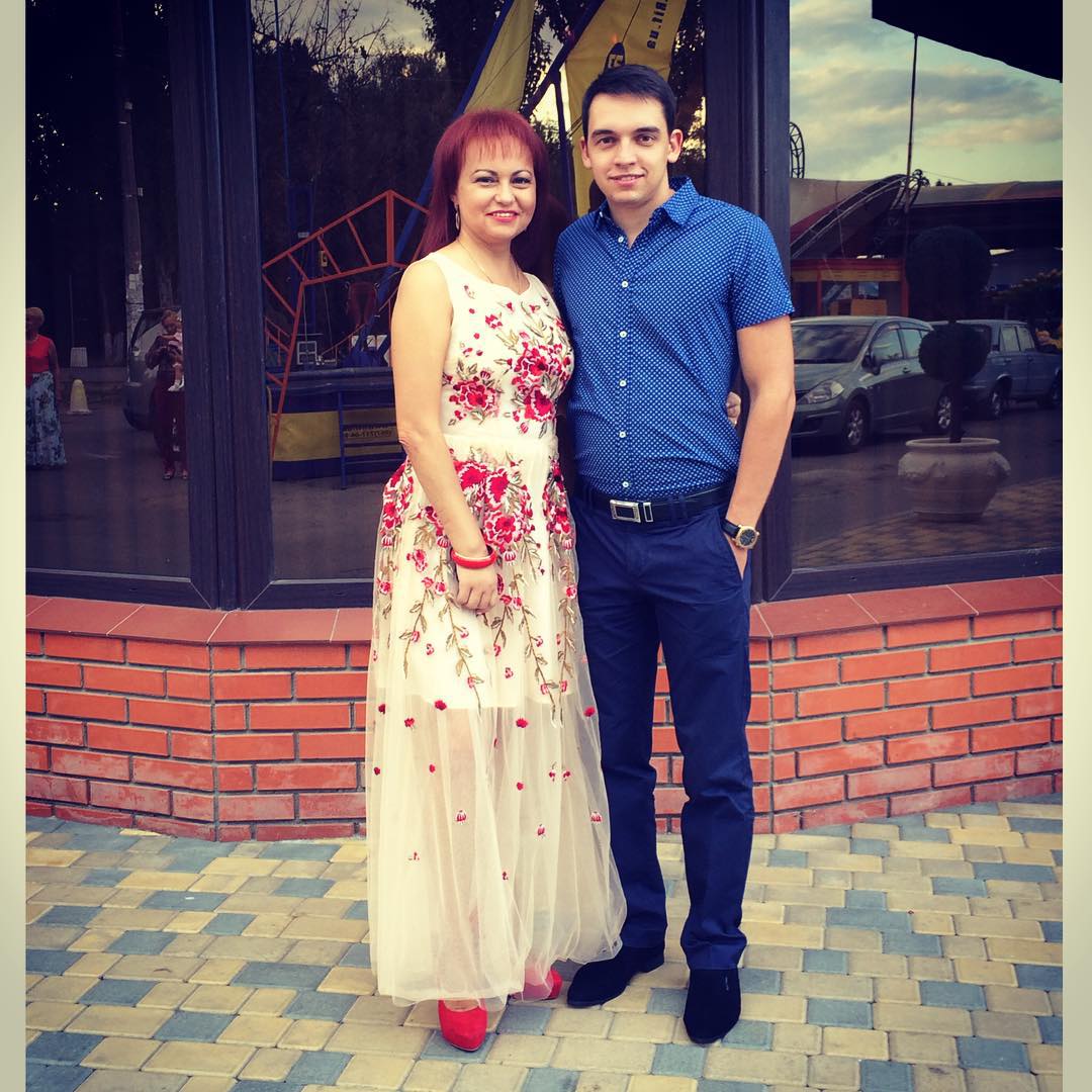 Справжній біолог: Регіна Тодоренко показала рідкісну прогулянку з тіткою (відео)