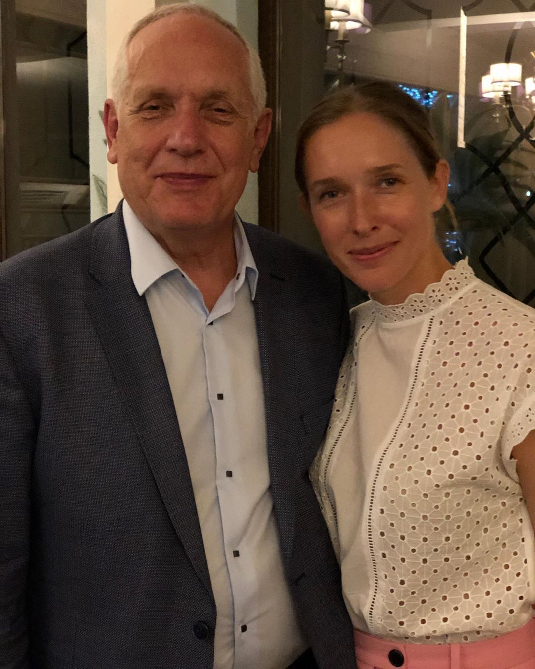 Неймовірно схожі: Катя Осадча замилувала фанів фото з батьком