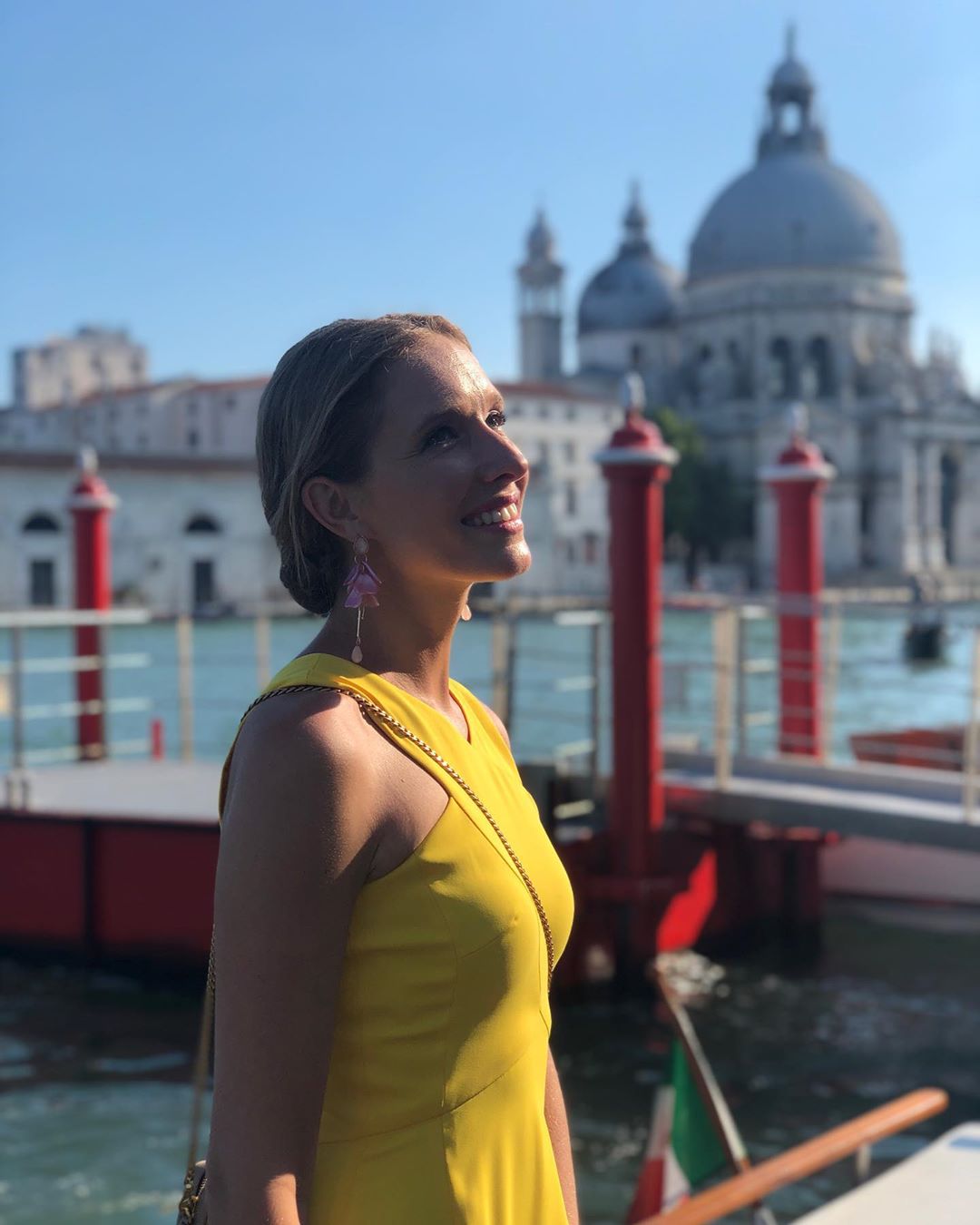 "Красивая, как солнце": Оля Полякова восхитилась новым образом Осадчей