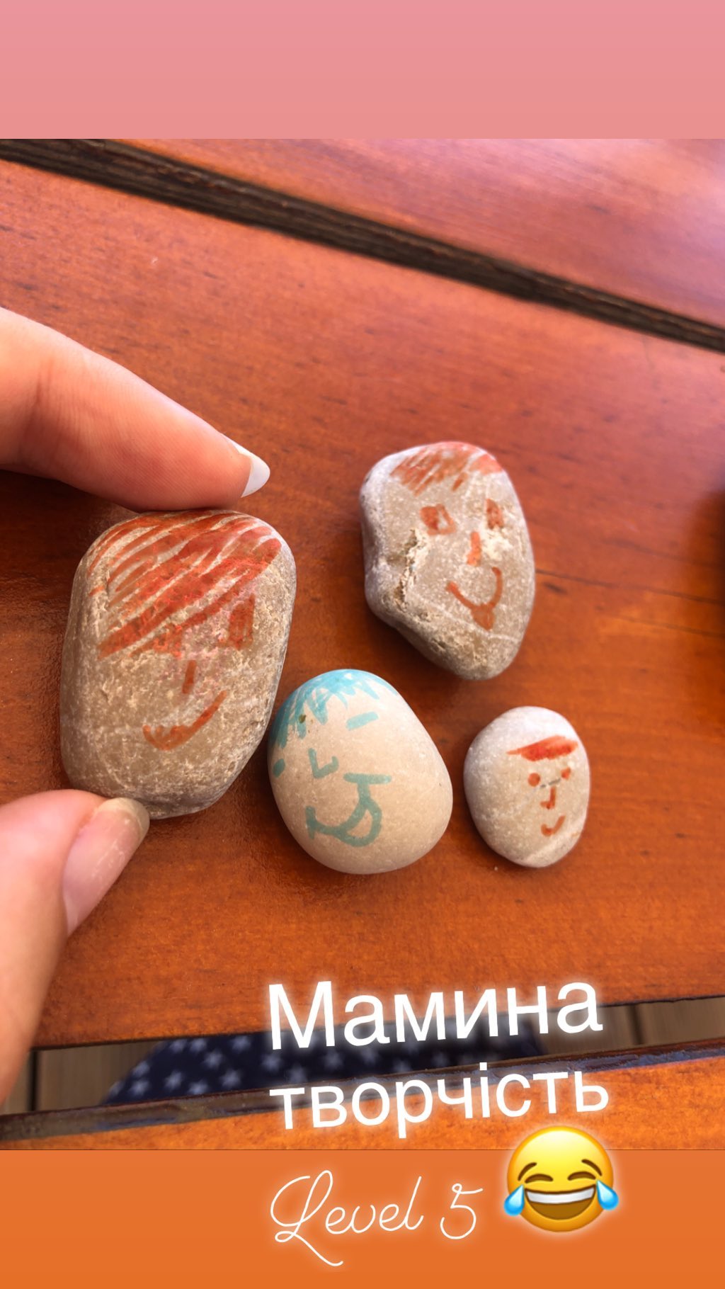 Життя в синіх барвах: Катя Осадча надихнула ультрастильным образом з Туреччини