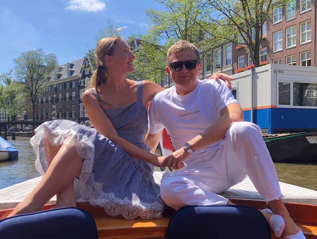 Катаються по каналах і п'ють шампанське: Осадча та Горбунов захопили романтикою в Амстердамі