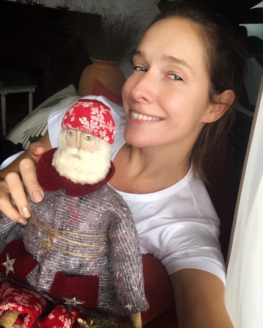 Нарядная Катя Осадчая похвасталась &quot;боевой&quot; готовностью к встрече Нового года 2020