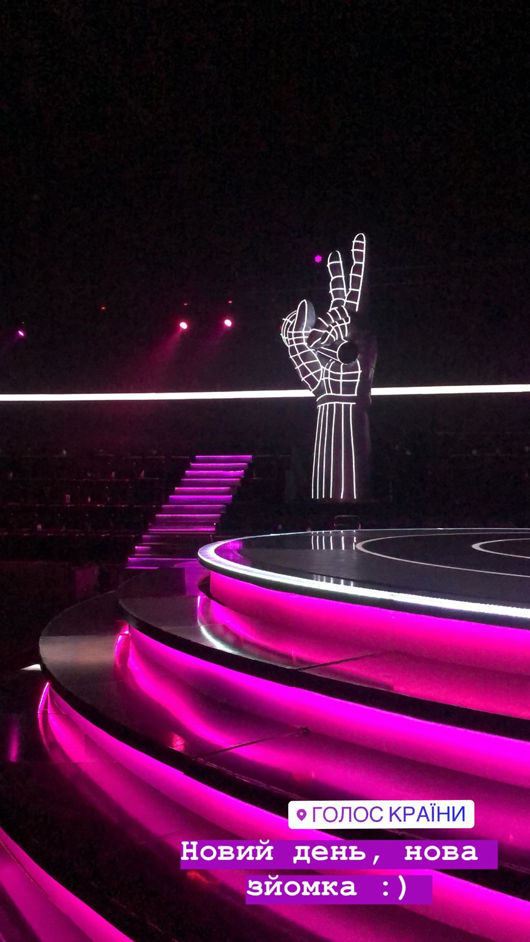 Мила дівчинка: Катя Осадча вразила квітучою зовнішністю на зйомках Голос Країни