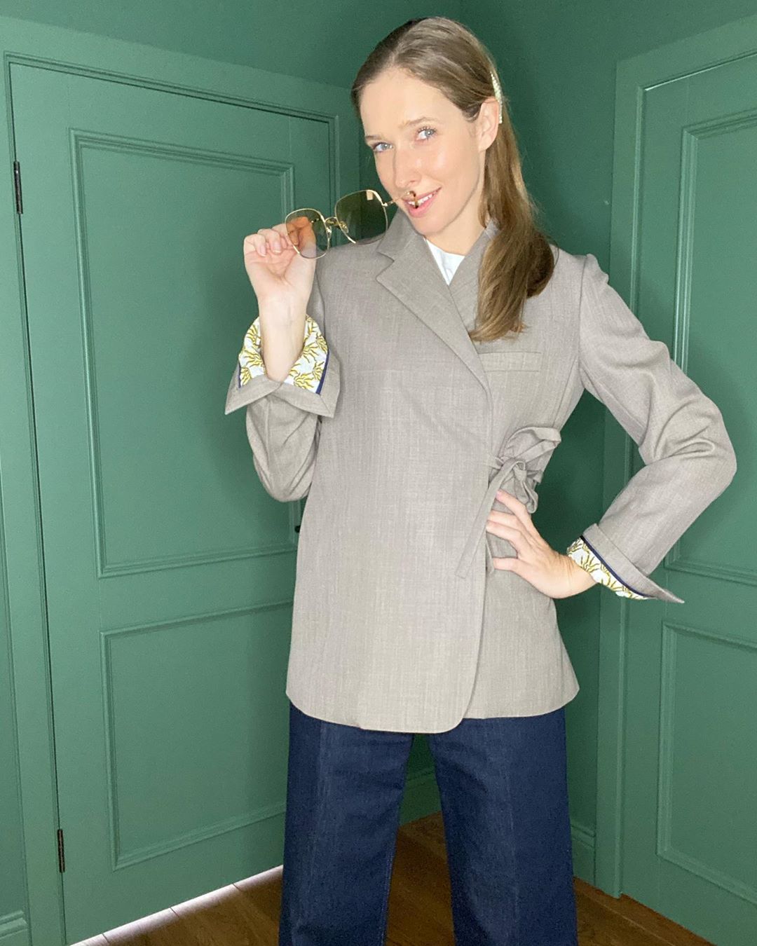 Бізнес-леді з 80-х: Катя Осадча підкорила стильним образом в ретро-стилі