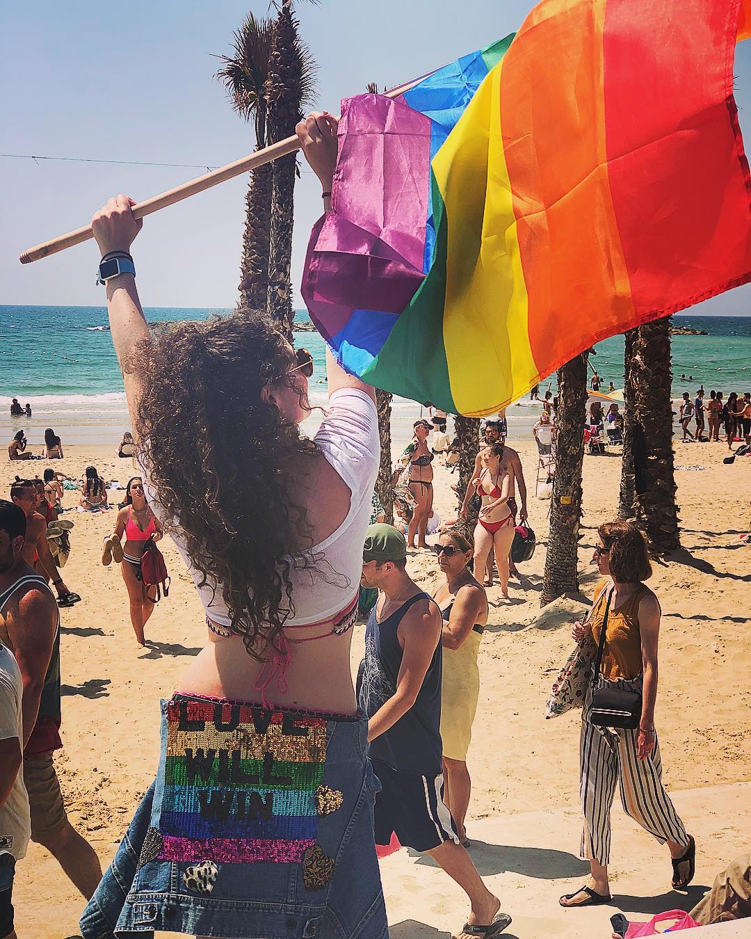 У Тель-Авіві відбувся масштабний гей-парад: як це було (фото, відео)