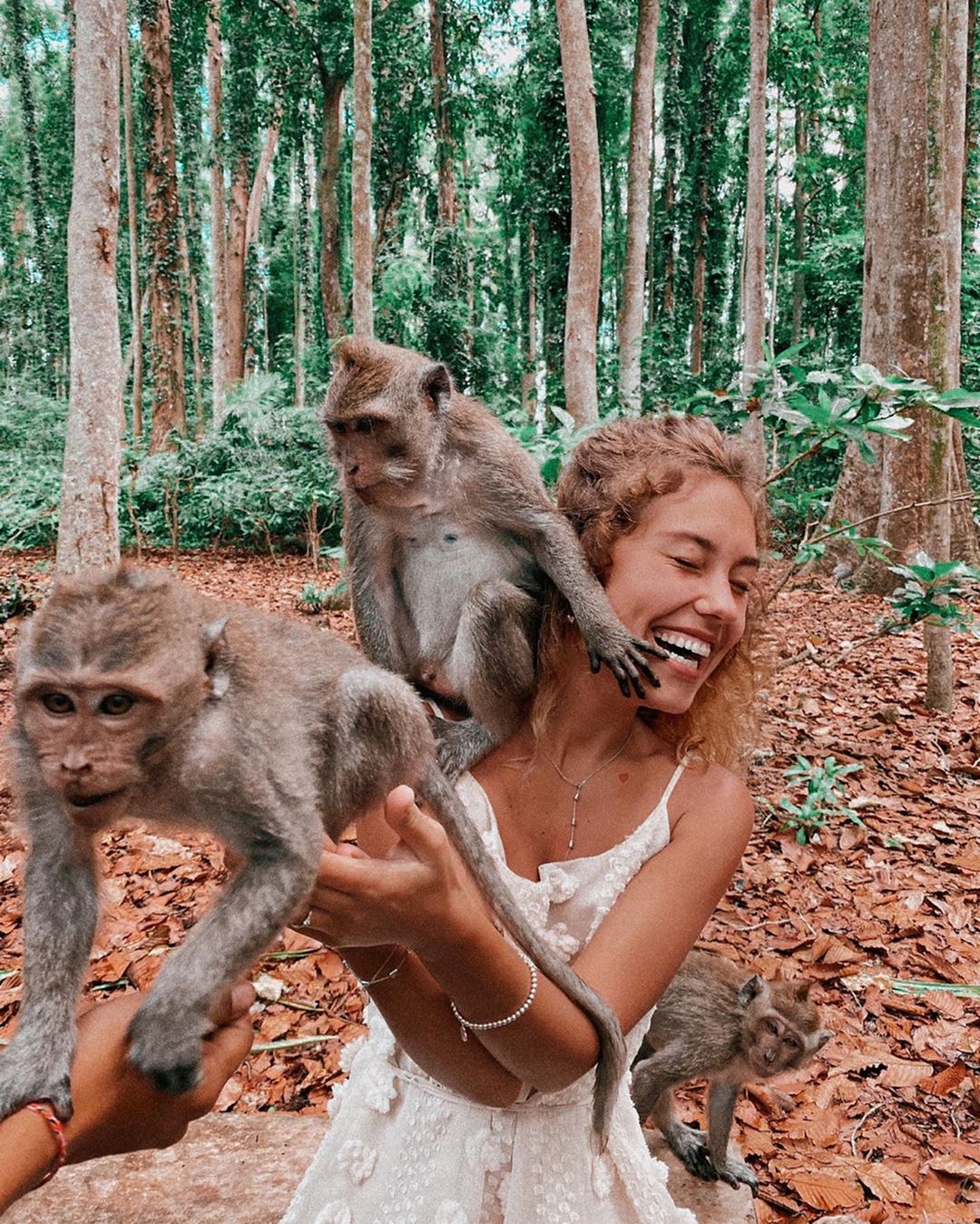 Не припиняйте мріяти: обраниця Холостяка 9 показала магічне місце на Балі